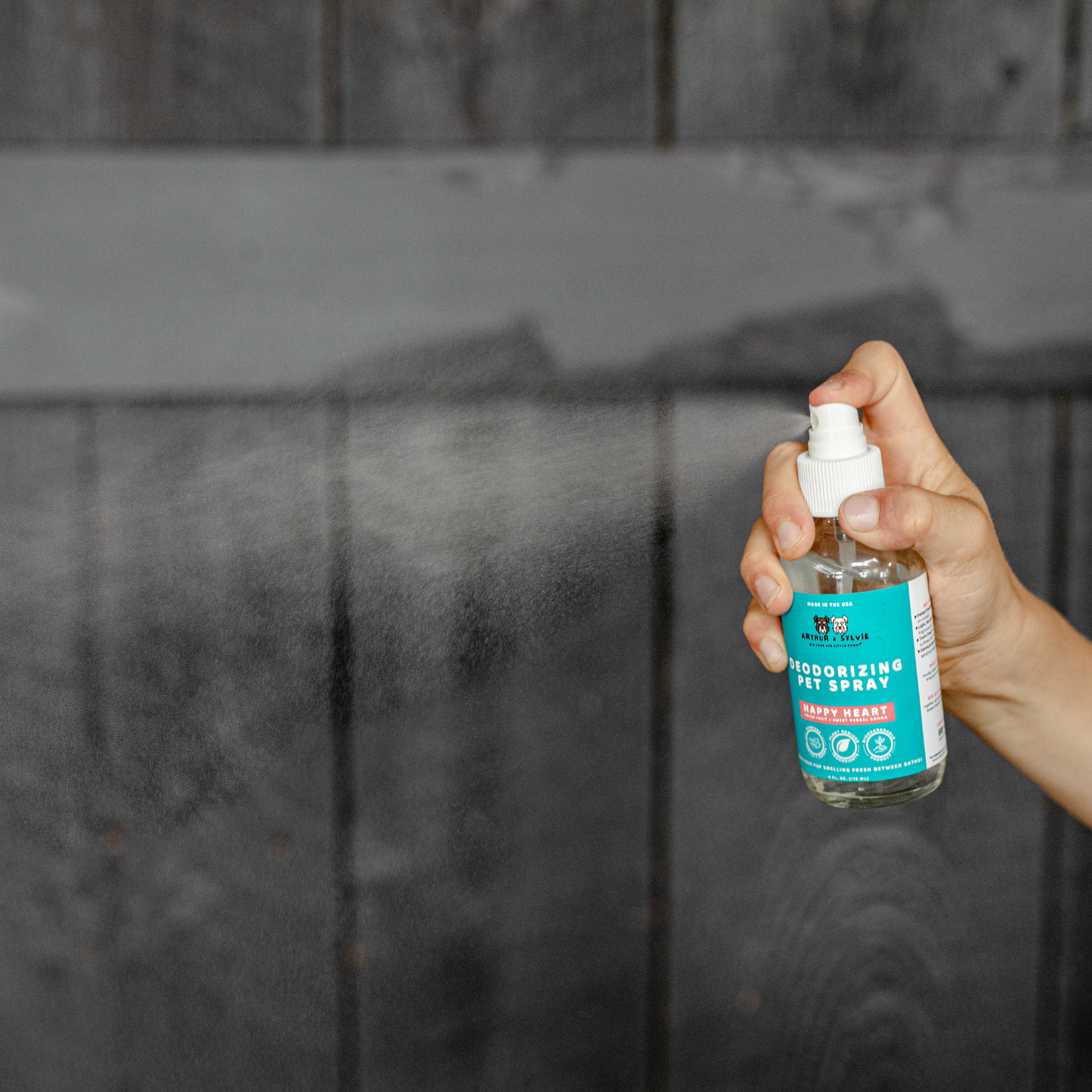 Deodorizing Pet Spray | Stay Fresh Between Baths!